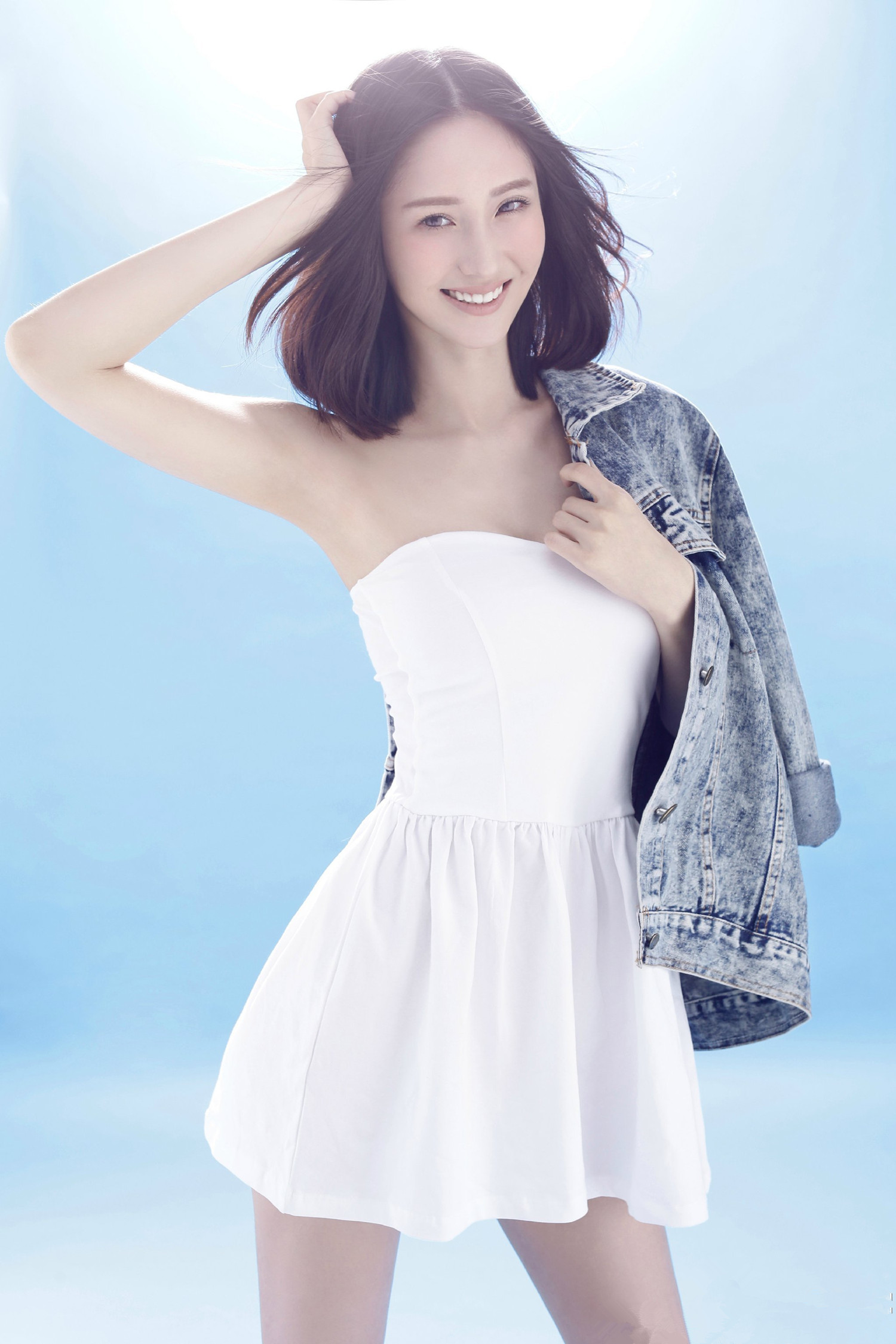 陶红时尚打扮突显成熟女性魅力