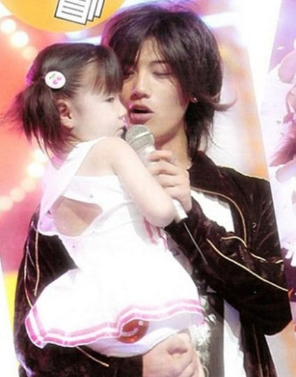 赤西仁的女儿叫什么名字,赤西仁女儿照片