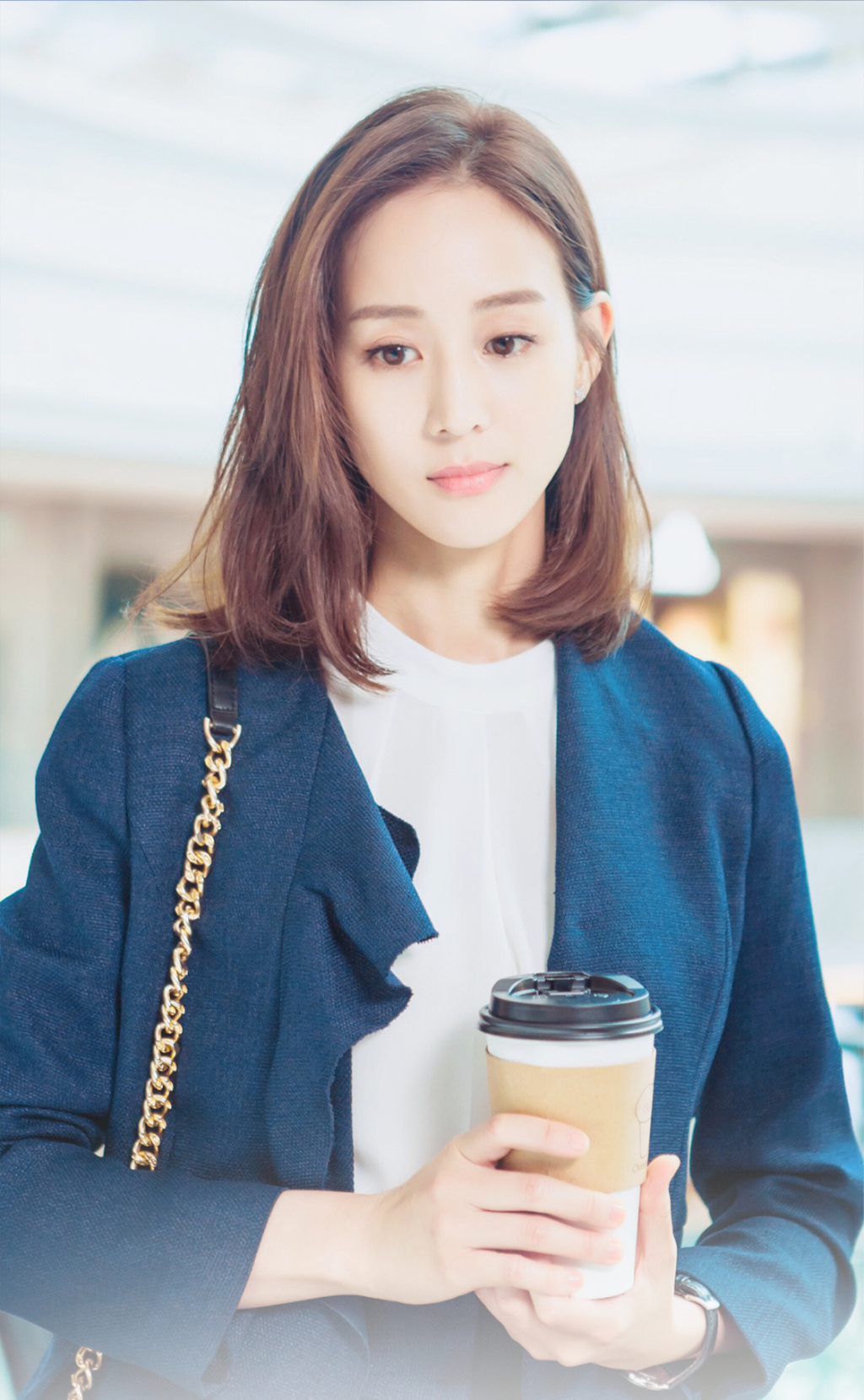 张钧甯在《温暖的弦》电视剧里,这8套衣服,你认为哪套最职业化