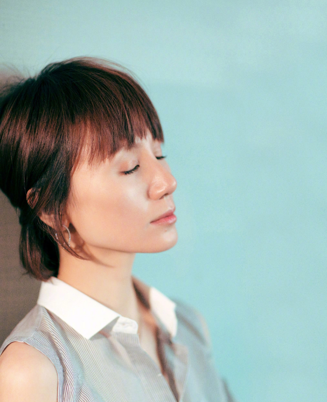 楚楚动人,柳眉星眼——袁泉