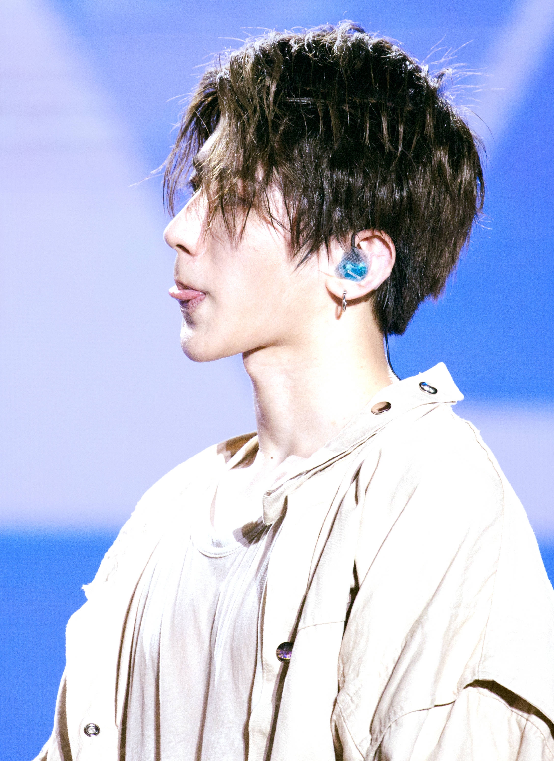 王炸四子的吐舌头杀,朱正廷呆萌,蔡徐坤可爱