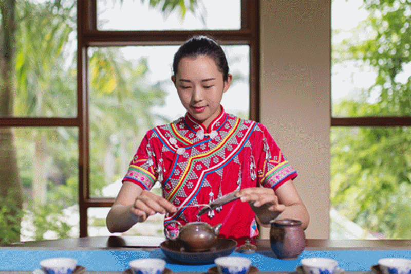 遇见就是一生:景迈山柏联茶庄园主人刘湘云的初心与坚守