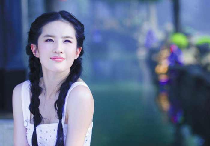 娱乐圈超长名字的女星,图3像日本名,最后一个一口气念不完!
