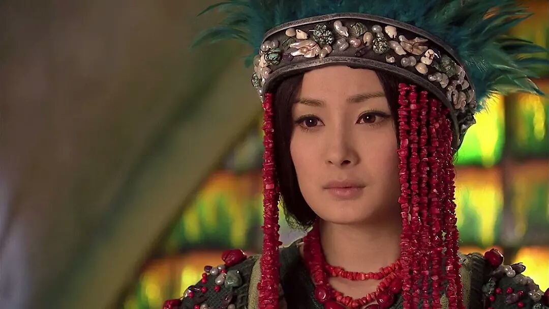 蔡钰,本是青楼女子,与秦升相爱,却不得在一起,后削发为尼.