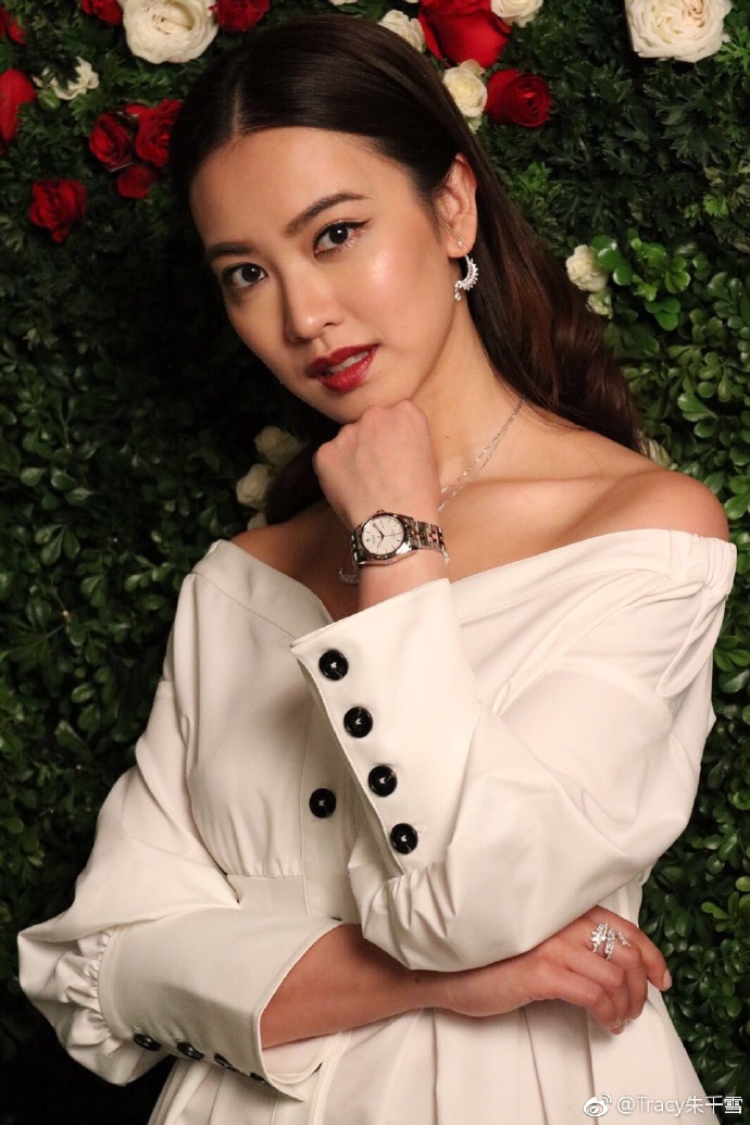 2013年的三料港姐冠军陈凯琳可是圈内知名的富二代,曾经就有报道过,她