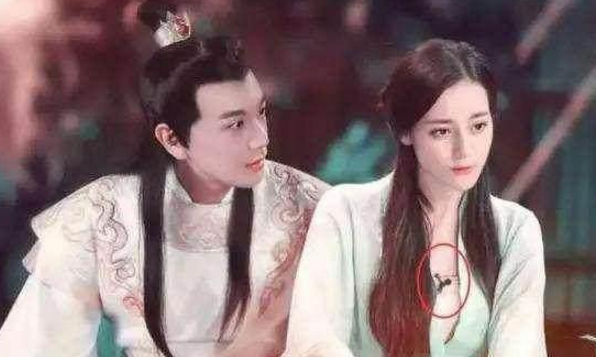 影视中让人笑到喷饭的穿帮,我赌100元,图四你找不出哪里穿帮!