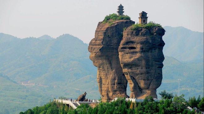 [图]中国最神秘的两座古庙：建在两座柱子上，地震都震不塌！