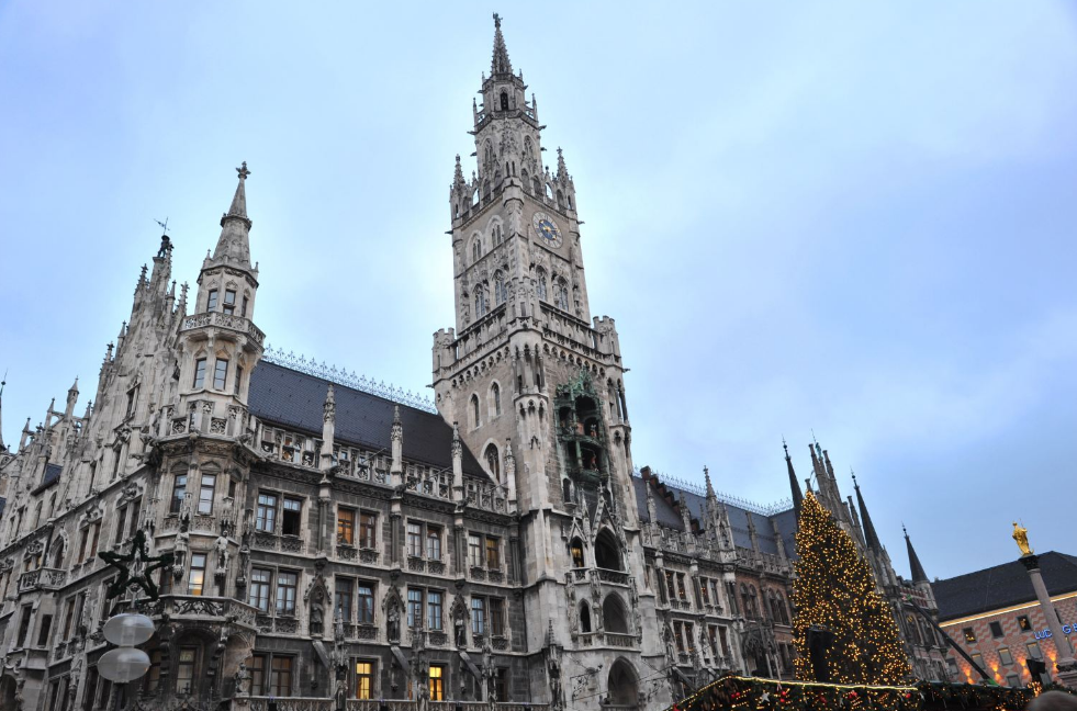 慕尼黑是个很有特点的地方,建筑色彩靓丽绝对不虚此行!