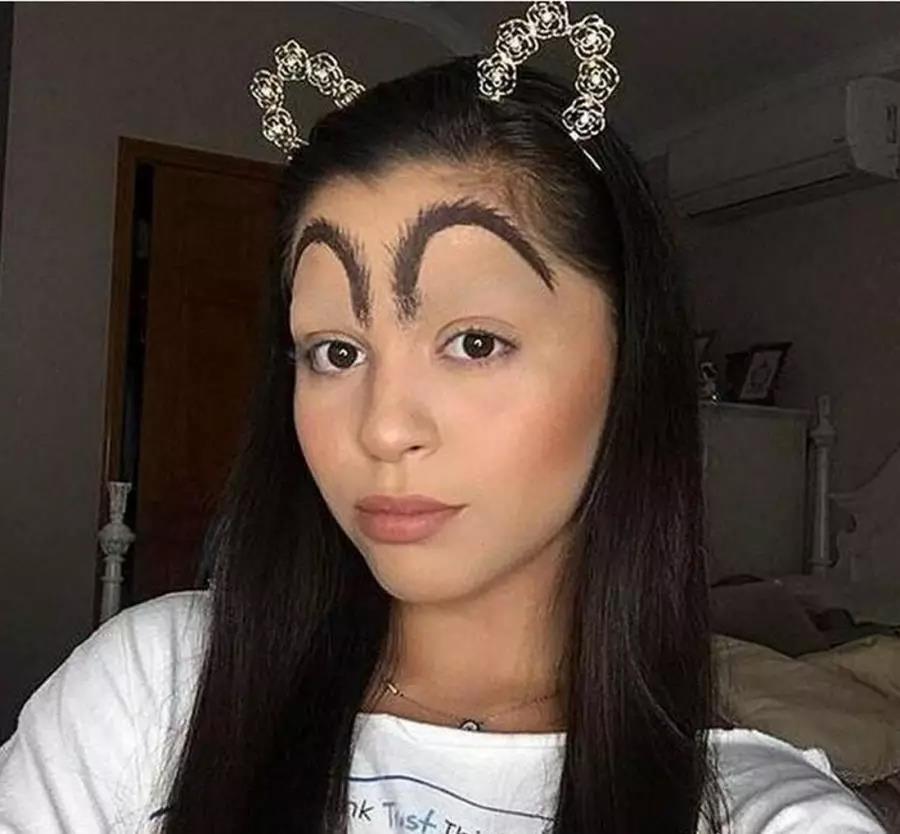 最"奇葩"的6种眉毛,除了迪丽热巴还能看,剩下个个辣眼睛