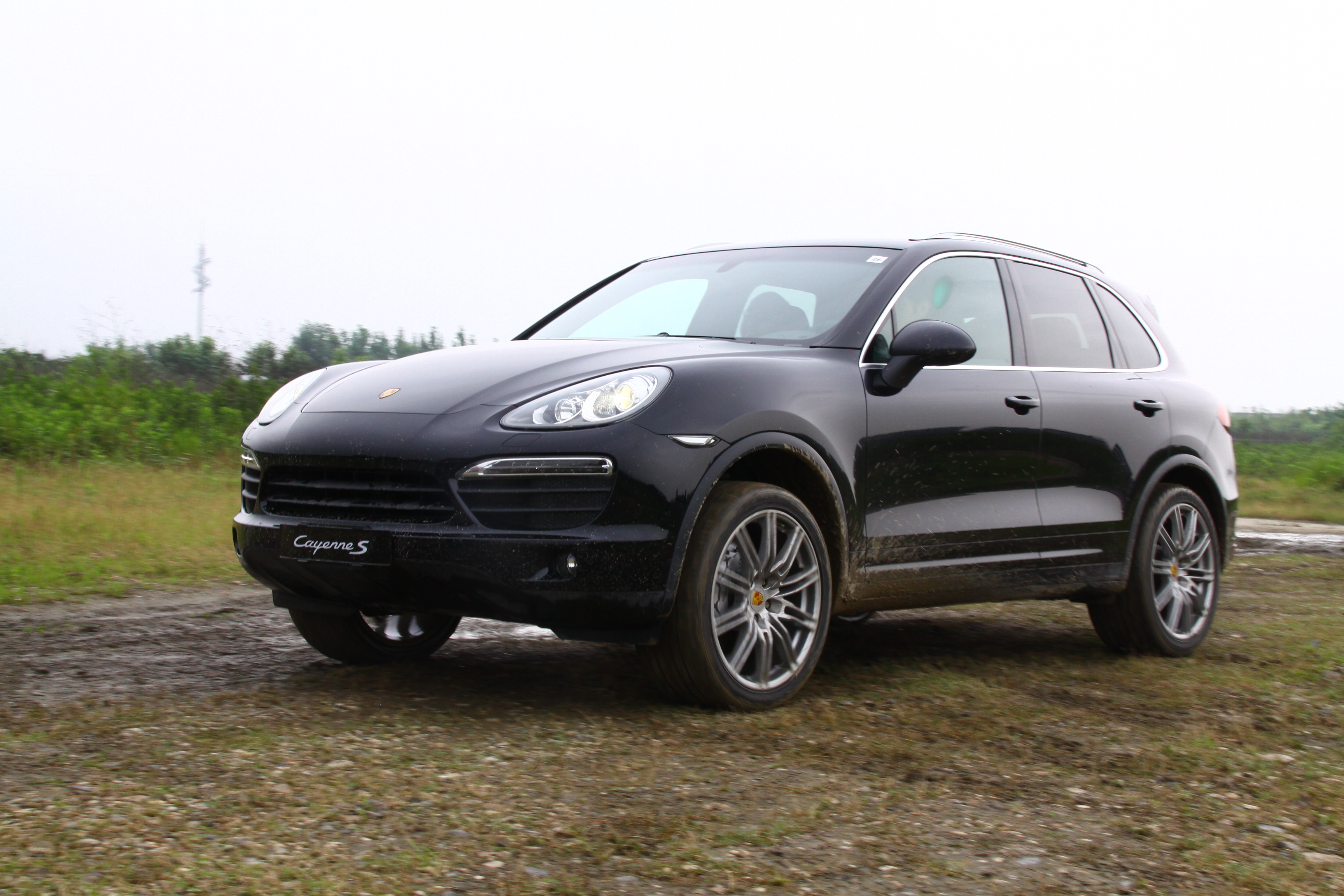 保时捷卡宴,土豪的世界,我们不懂