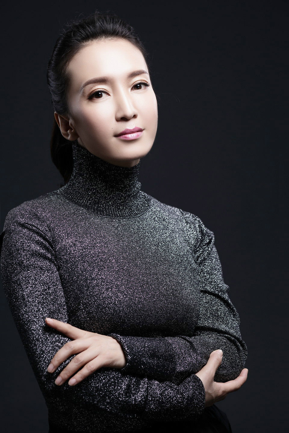 胡小庭真是把女人该有的温柔,典雅,体贴,和蔼表现的淋漓尽致