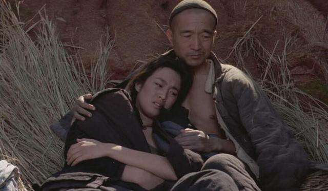 电影《菊豆》李保田巩俐演绎你我的悲剧人生,谁也逃不了