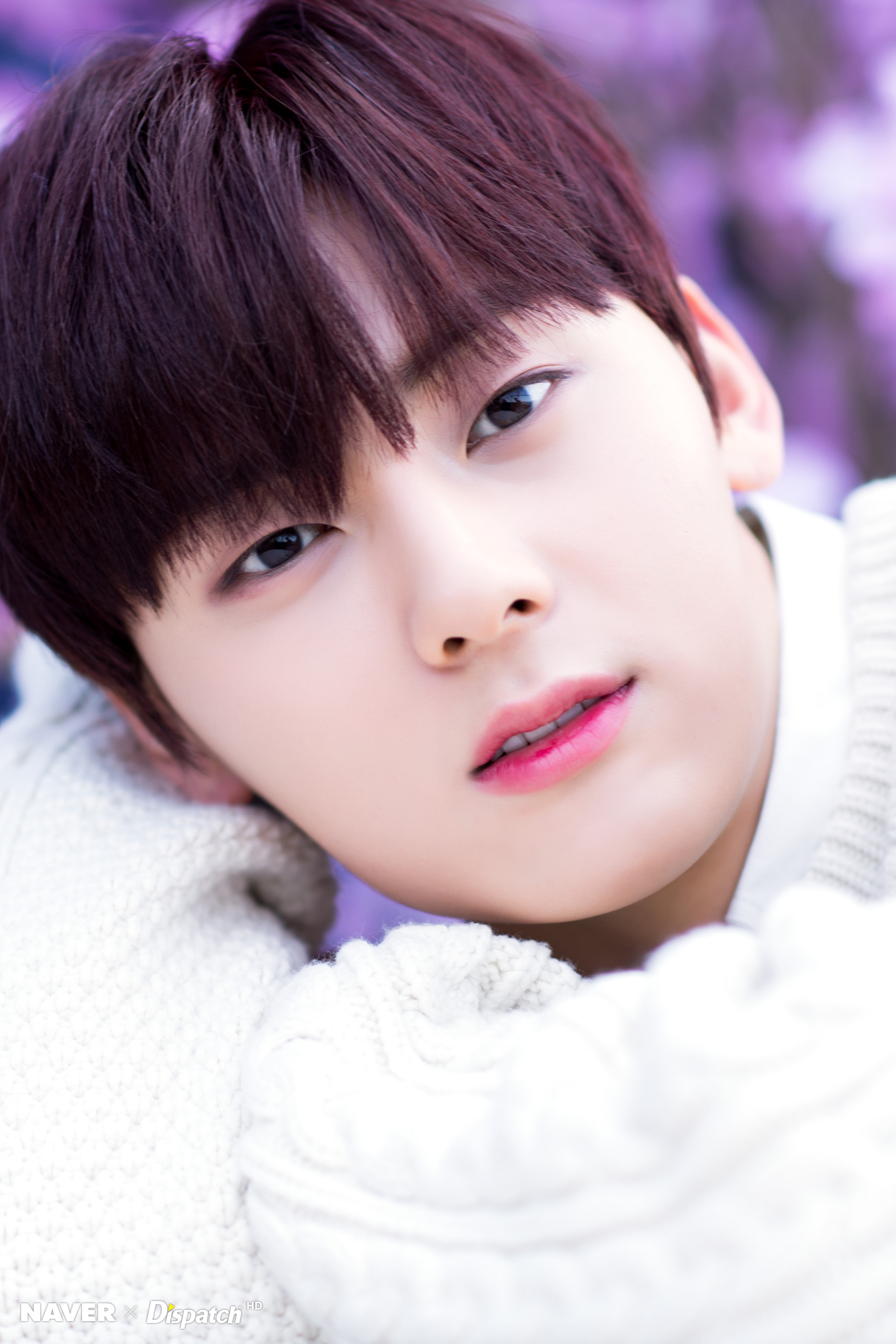 灵动的外貌而引关注的wanna·one黄旼炫