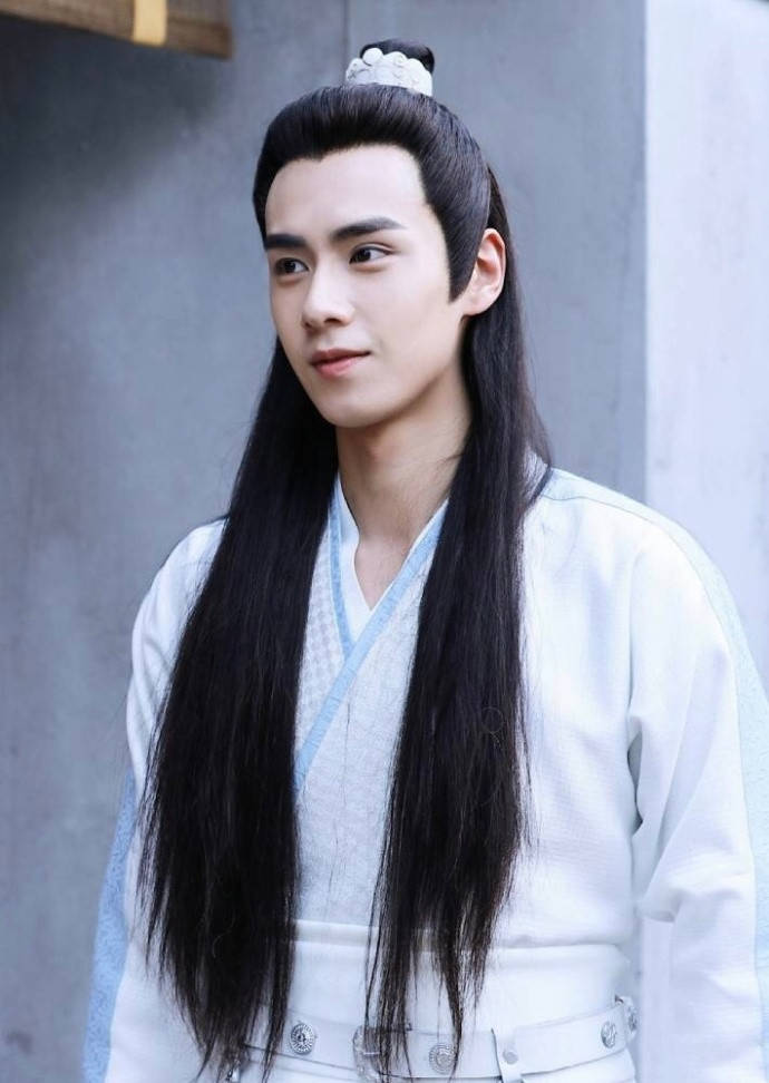 胡一天饰演的花无缺公布定妆照 风采儒雅亦坦荡武艺精深兼明智