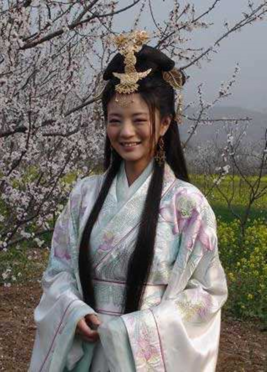 四,蒋勤勤版西施:蒋勤勤版西施就一个字:美.给200分完全没问题.