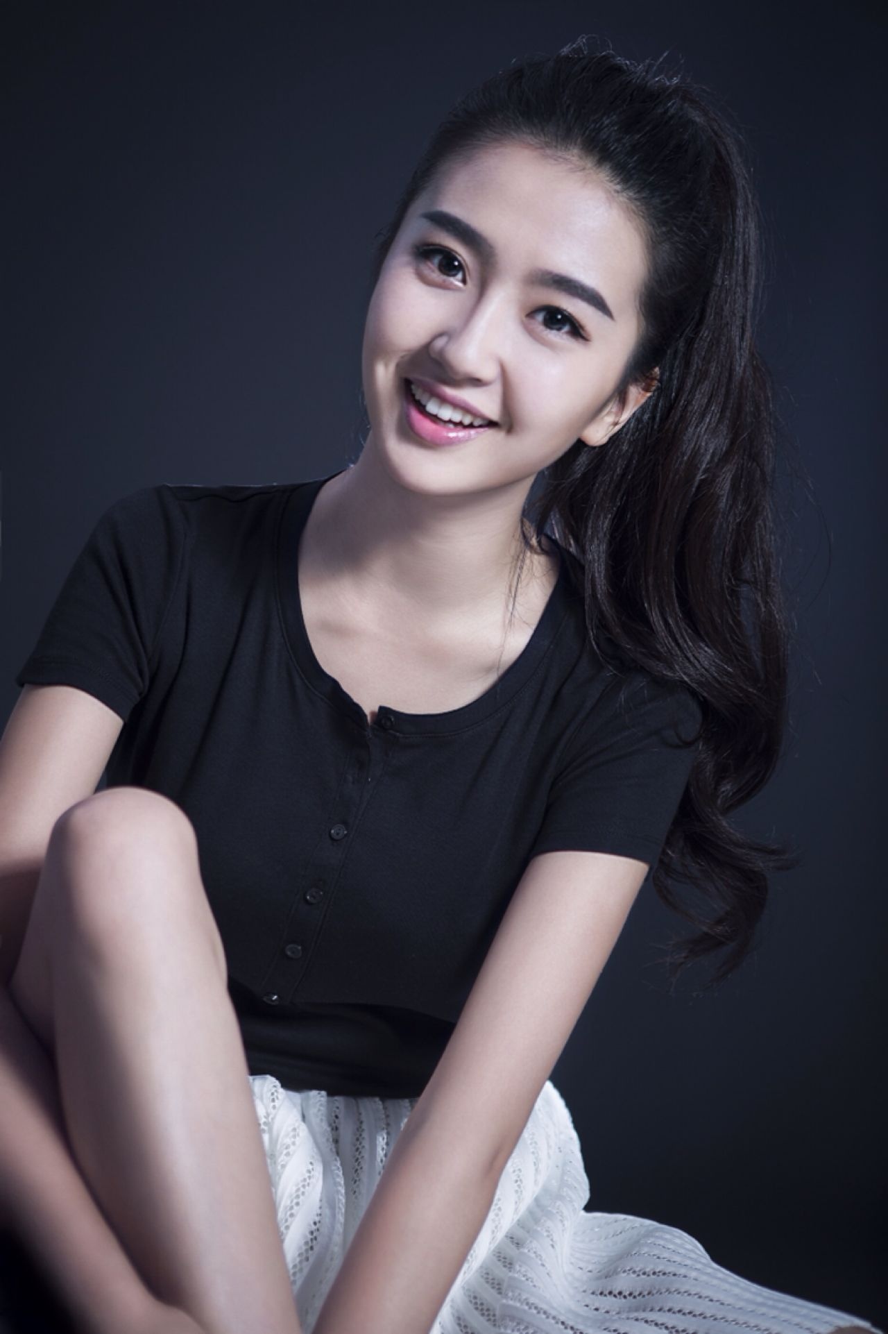 许龄月努力认真的女孩