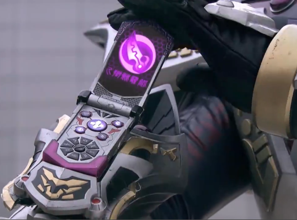 铠甲勇士:暗界最强修罗铠甲,谁说没有帝皇铠甲帅气?