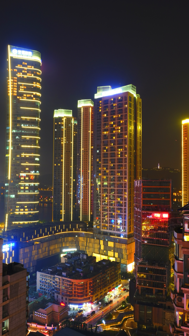 长沙悠然湘江水,全城可见九龙仓