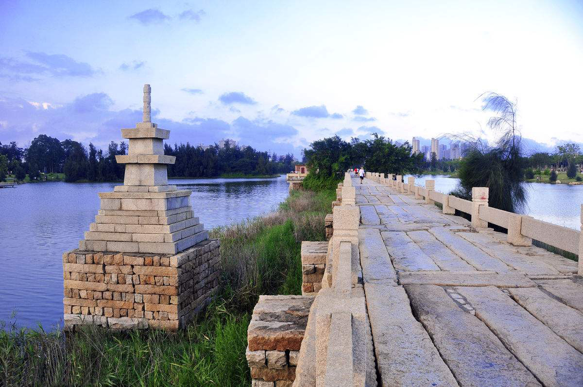 五里桥也叫平安桥,因其全长5华里(约2.