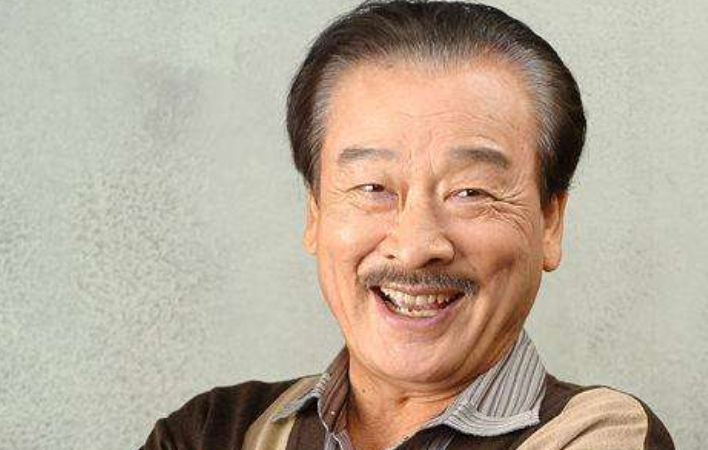 印象中从有记忆开始,李顺载就在各种剧中扮演爷爷,他在影视剧中饰演的