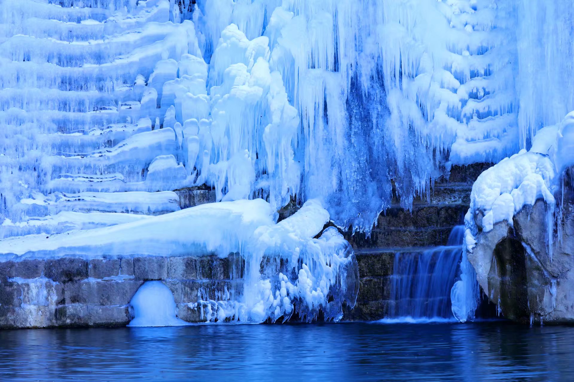 炎炎夏日来一组清凉的图片让大家凉爽一下吧!