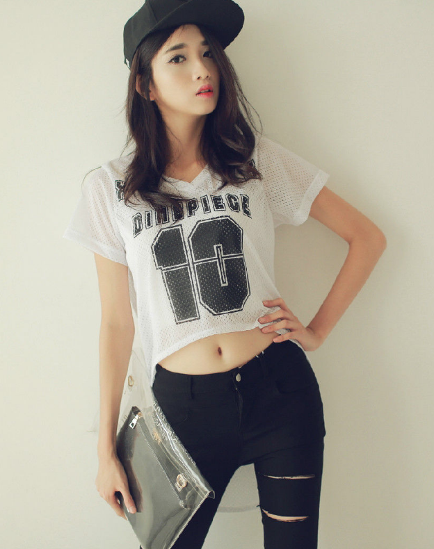 90后清新女神冯凯韵甜美十足!