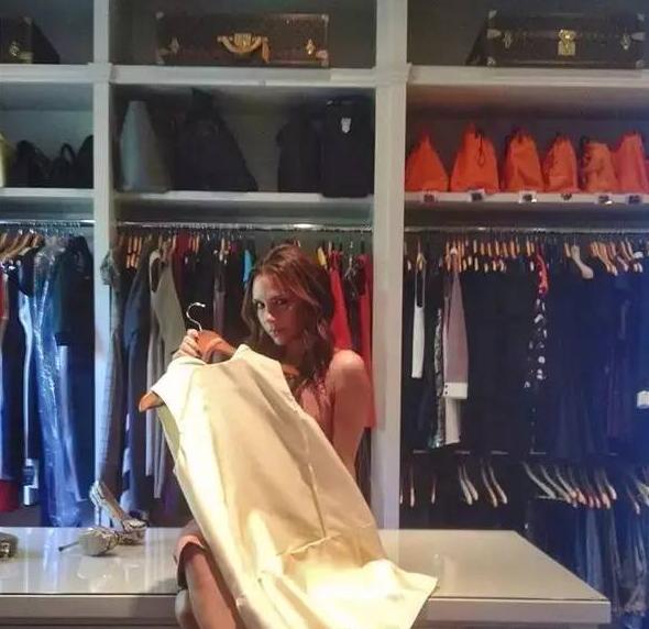 "壕无人性"的明星衣帽间,郭敬明范冰冰也比不过她!