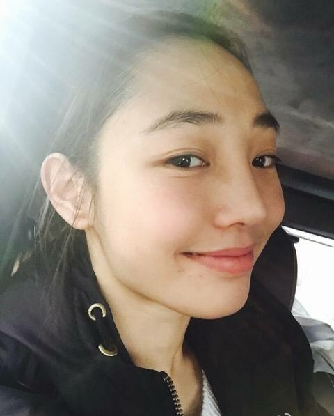 这些女明星连眉毛也不化,才是真的素颜,刘敏涛的素颜也太纯了