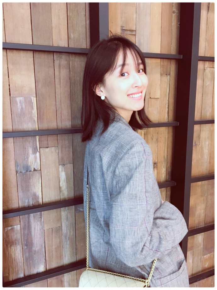 同演《爱情公寓》走红,如今一人片约不断,她却淡出息影