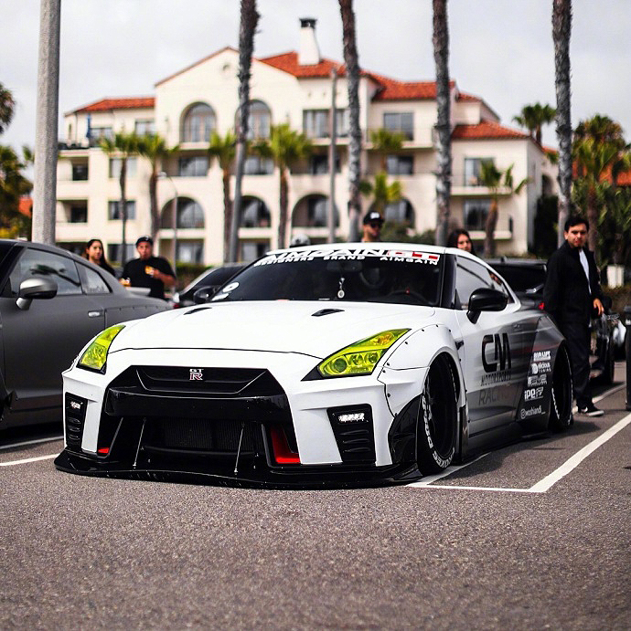 来一波!头文字d迷心目中的山路战神——gtr