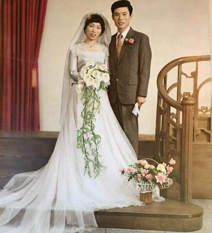 70年代婚纱照高清图图片
