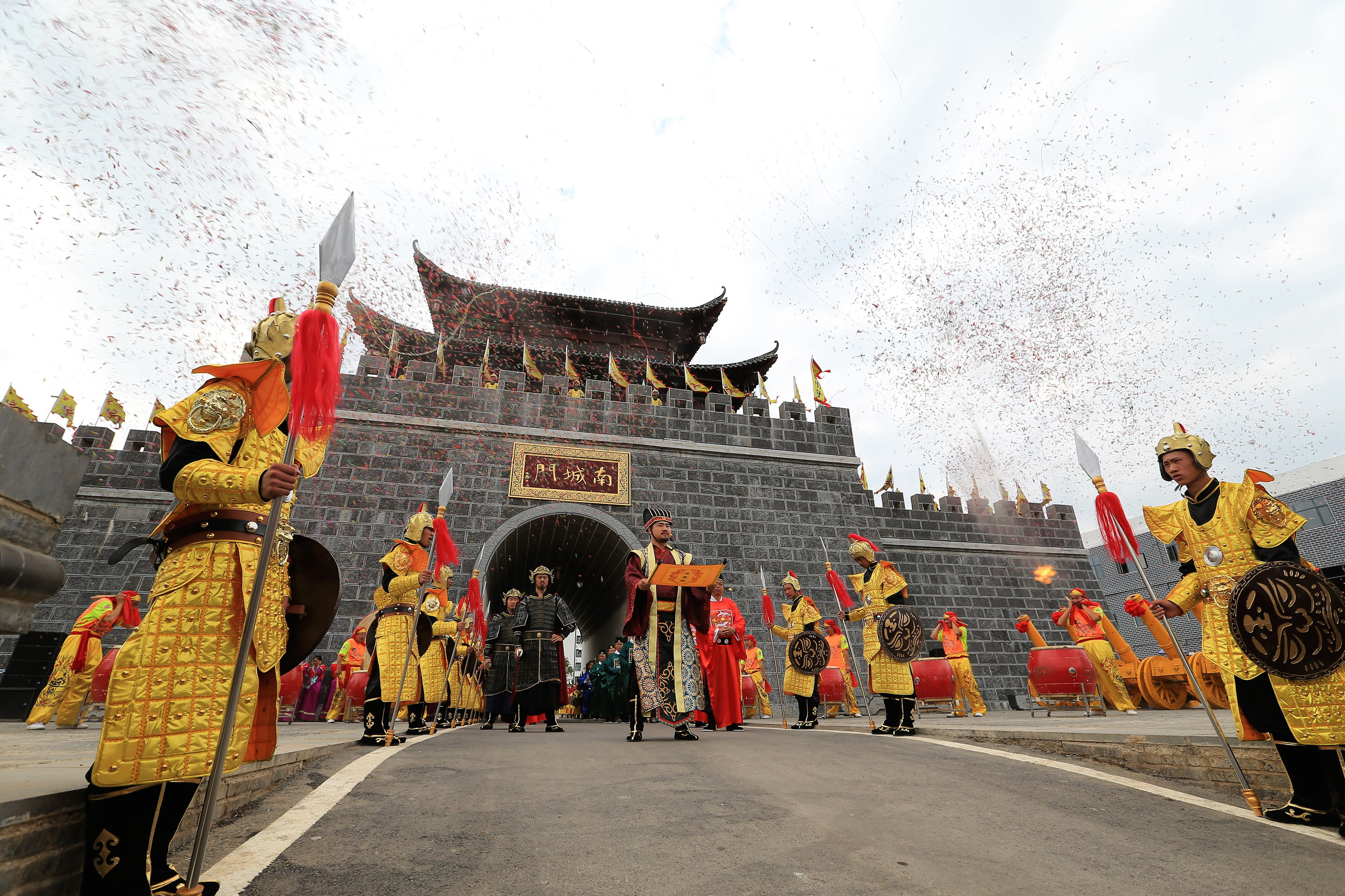 到贵州长顺广顺府旅游,让你感受独特的文化,领略"穿越"时光