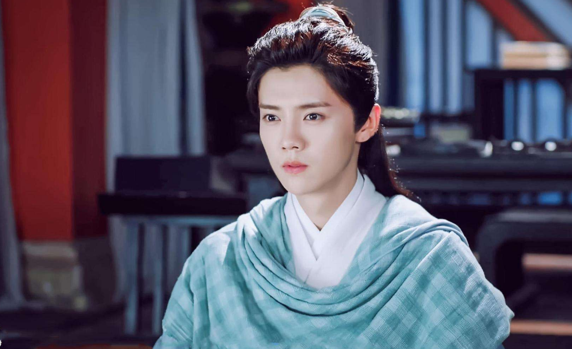 三,郑恺,郑恺的古装还是不错的,而且郑恺的演技也不错,在《长城》这部