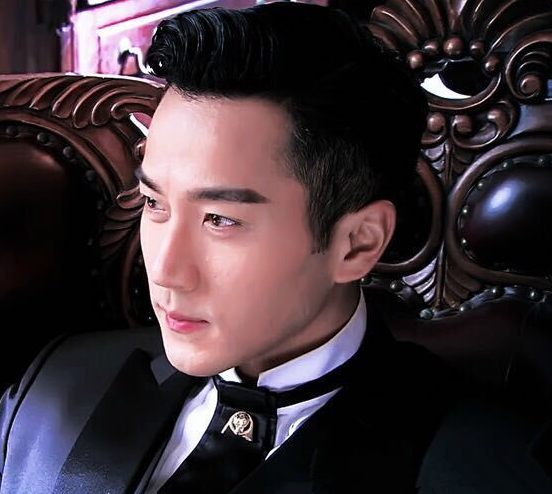 还记得《千金女贼》中刘恺威扮演的白正擎吗?霸道却不失绅士风度