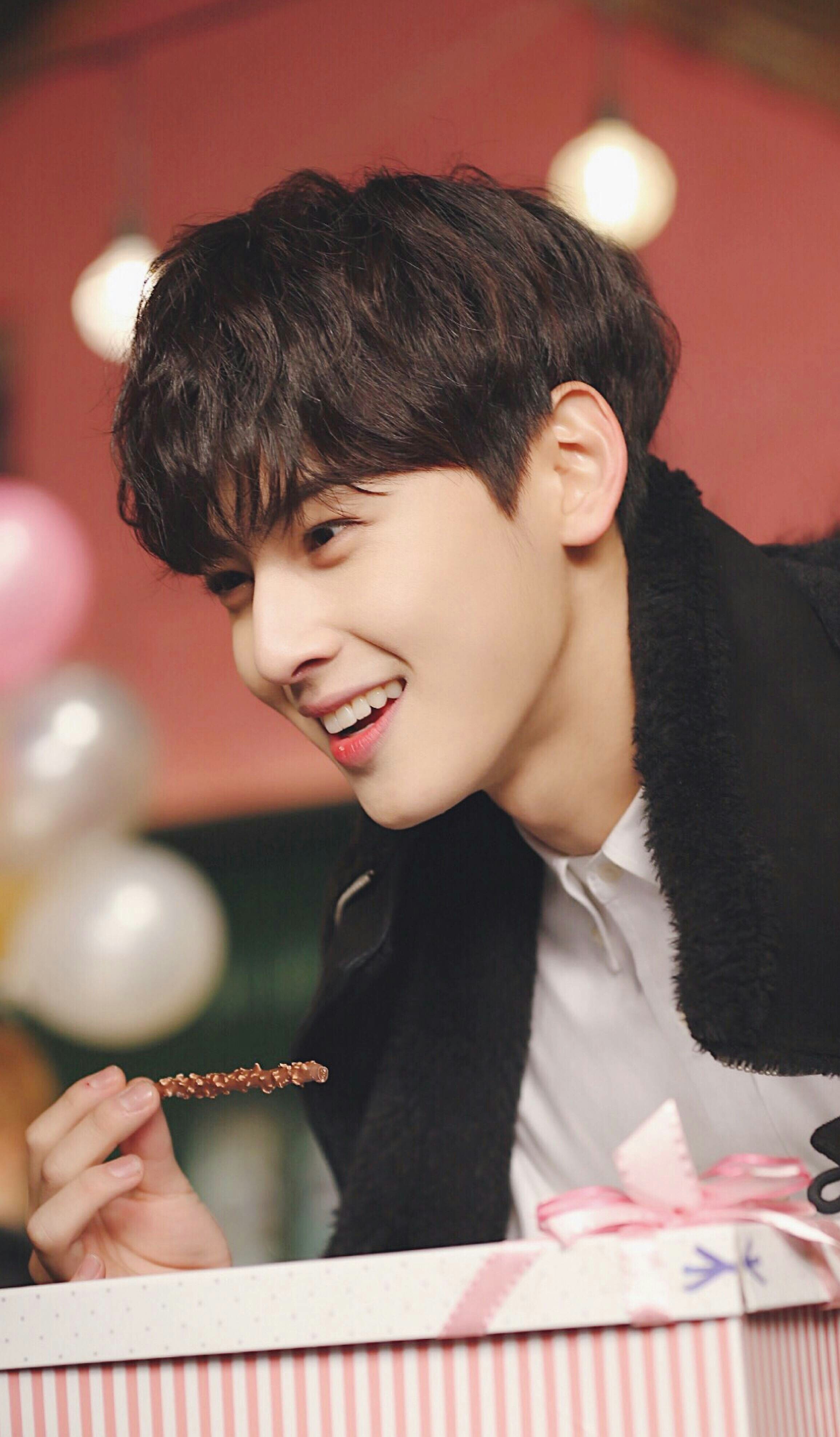 令无数韩女星自叹不如的韩"神颜"astro车银优,究竟有多精致?