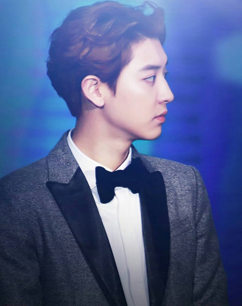 朴灿烈的侧颜,边伯贤的侧颜,吴世勋的侧颜,都输给了他!