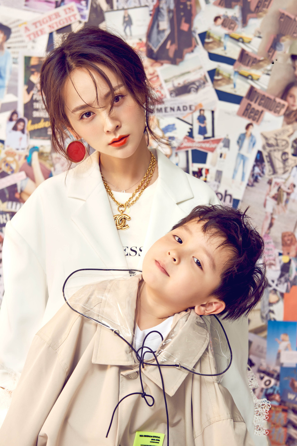 邓莎与儿子大麟子写真照爆光,妈妈可甜儿子可萌