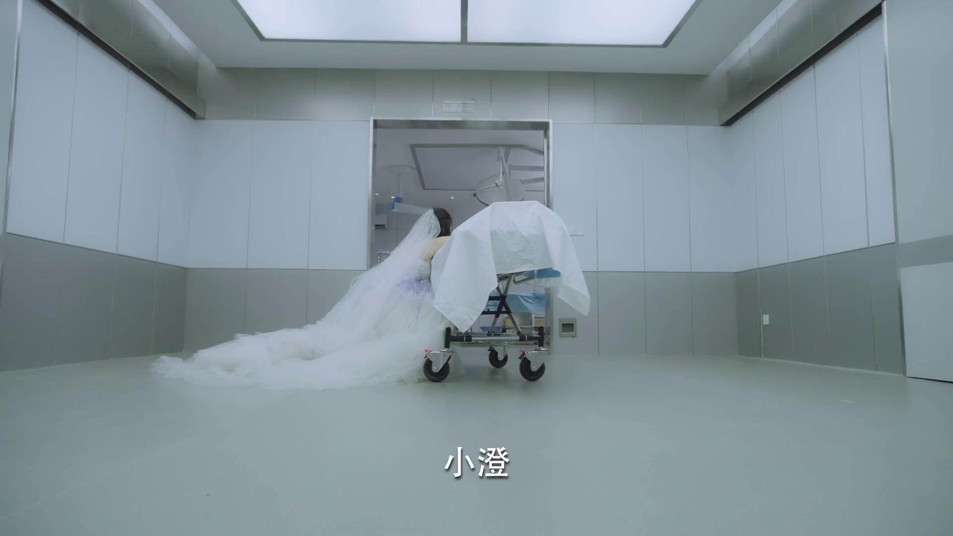 泡沫之夏:小澄吐血抢救无效死亡,珍恩哭的撕心裂肺,夏沫快疯了