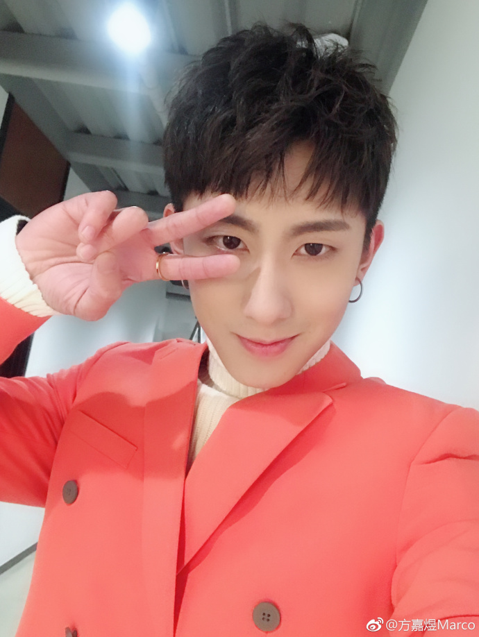 《非常完美》帅帅的小哥哥,追过时间最长的男团,宋松依旧很酷!