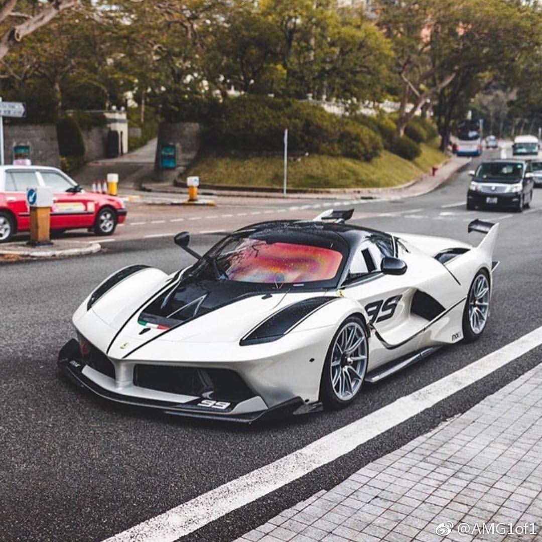 法拉利fxxk,最具战斗气息的法拉利超跑,气势不输兰博基尼毒药!