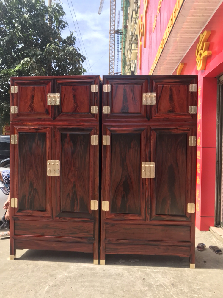 红酸枝(交趾黄檀)成品顶箱柜