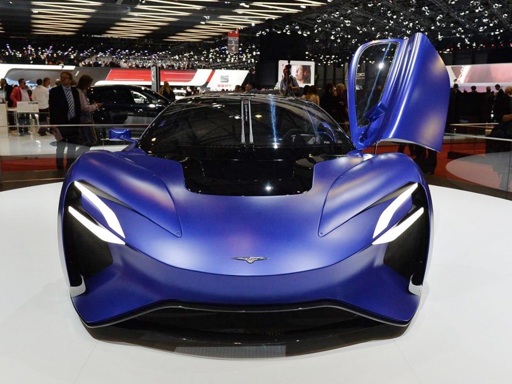 强哥车展秀:用颜值来征服你 at96 trev