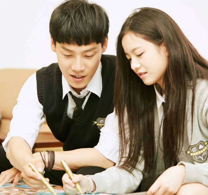 同学两亿岁大结局:阿部多瑞留在地球,宣墨陆宇辰甜蜜牵手!