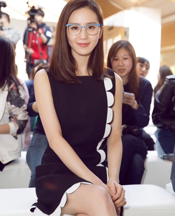 明星坐姿盘点,刘诗诗优雅,她的坐姿让无数人模仿!