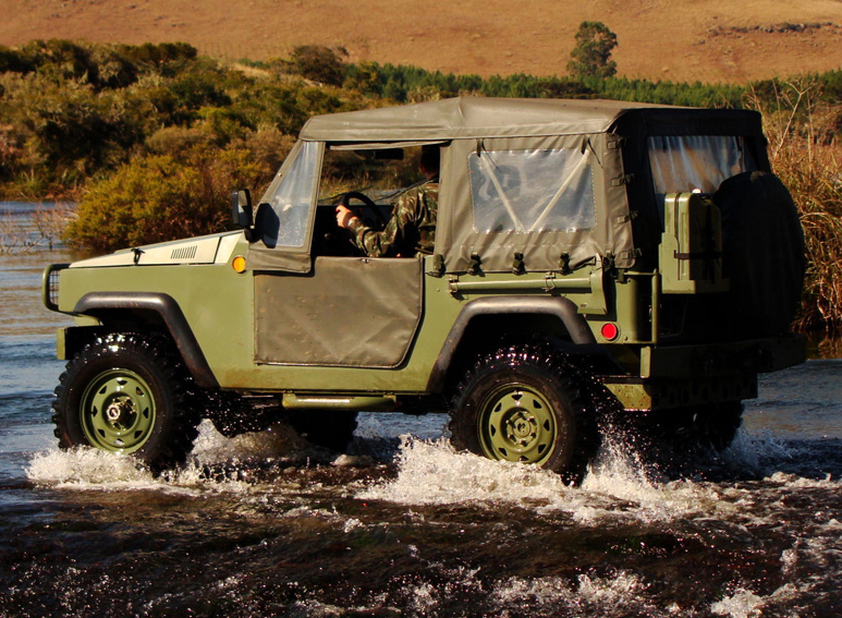 各国军用卡车:图1为特种部队定制,最后能拖500公斤火炮超酷炫!