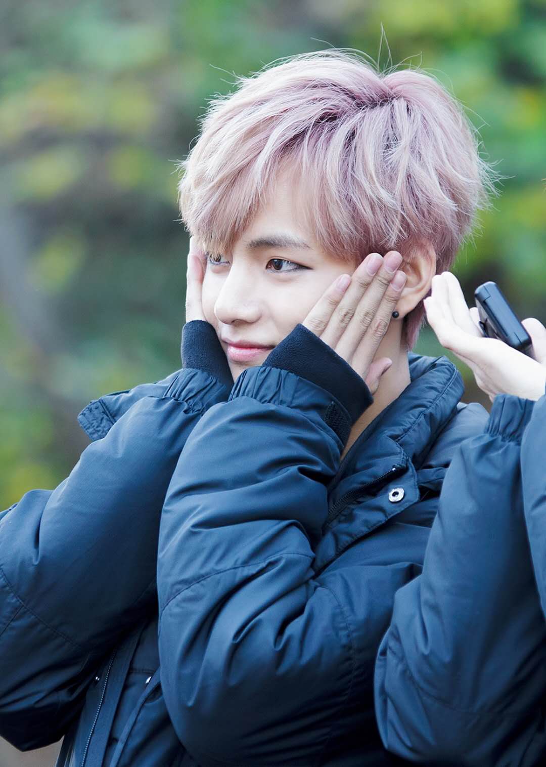 世首帅金泰亨的舞台魅力了解一下,霸气侧漏简直完美