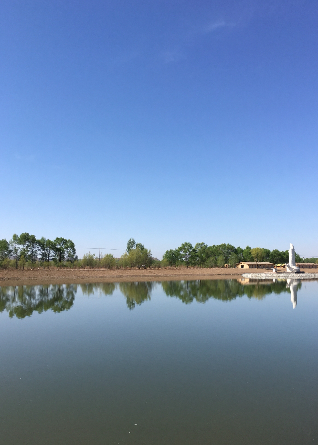 辽宁锦州义县万佛堂石窟与大凌河