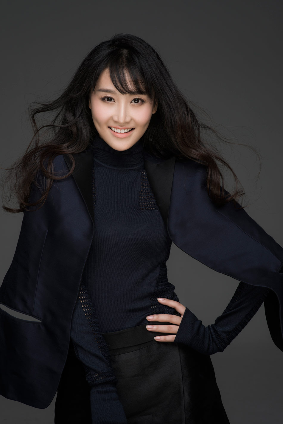 冰清玉洁的钱璇美照,婀娜多姿,让人挪不开眼