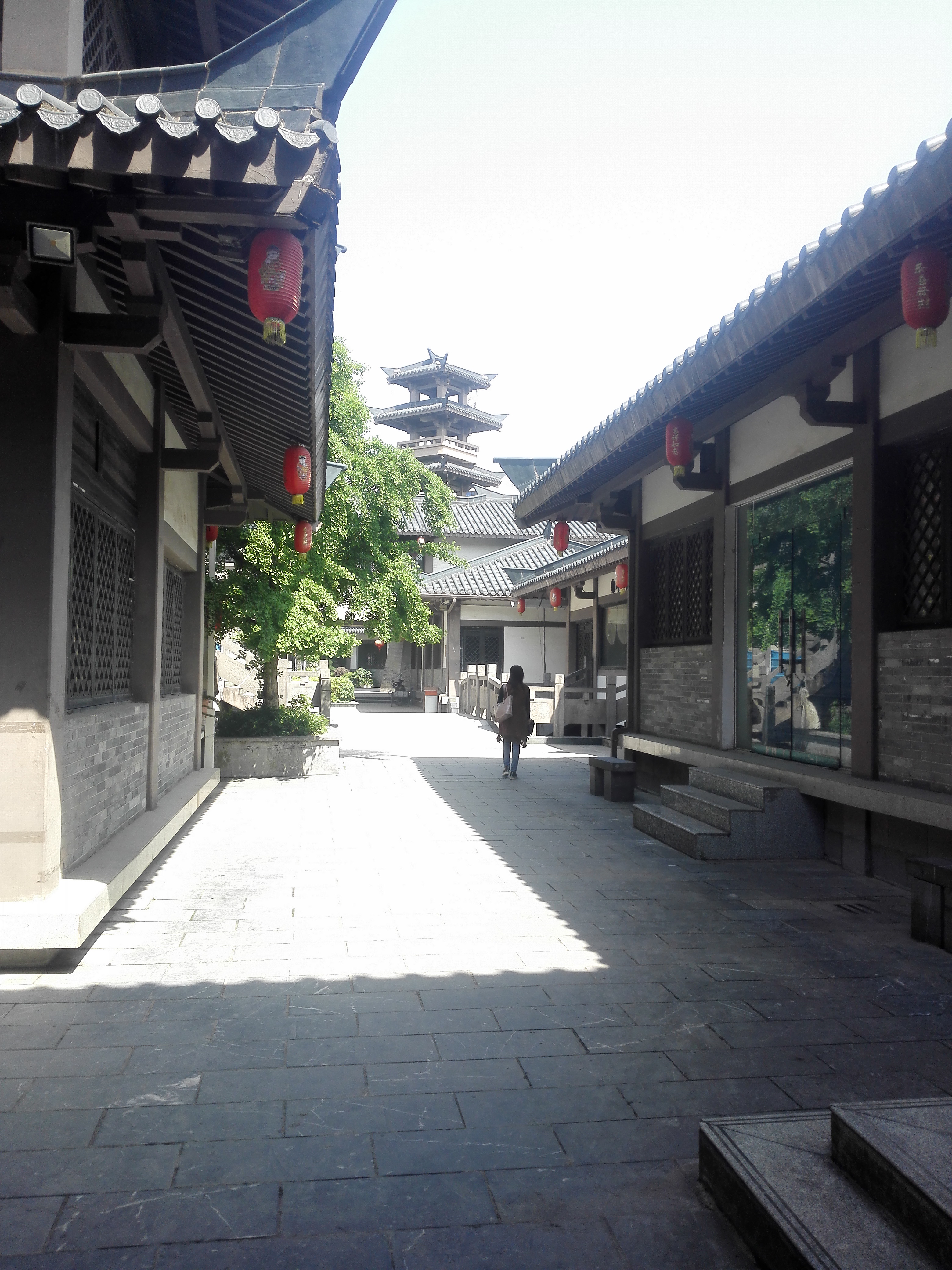 走进桂林市兴安县秦皇宫