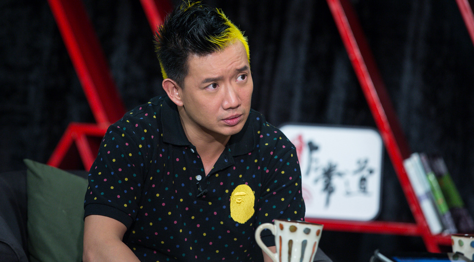 杜汶泽不愿继续"吃软饭",赴台拍3流综艺节目,网友:活该!